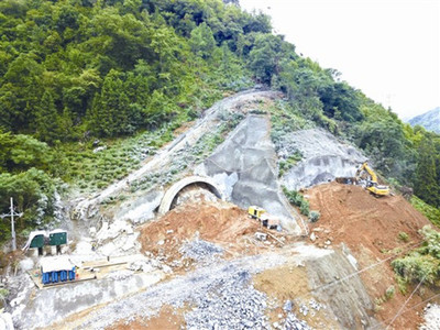 G3W德上高速池州段建設(shè)正酣 為皖南旅游開(kāi)發(fā)提供支撐