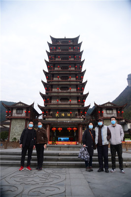 5名游客因疫情滯留張家界武陵源,臨走前景區(qū)為他們破了例
