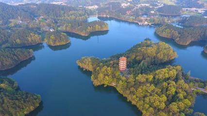 南鄭縣人大代表視察南湖旅游綜合開發(fā)項目