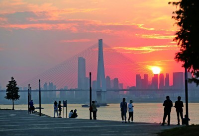 工業(yè)旅游:讓“沉睡”的鋼筋廠房重現(xiàn)生機(jī)